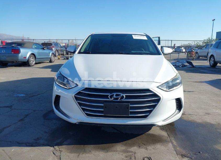 Photo 12 of 2017 Hyundai Elantra SE (VIN 5NPD84LF4HH032885)