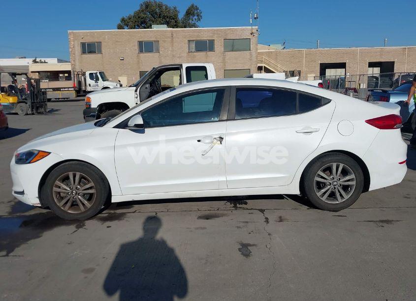 Photo 14 of 2017 Hyundai Elantra SE (VIN 5NPD84LF4HH032885)