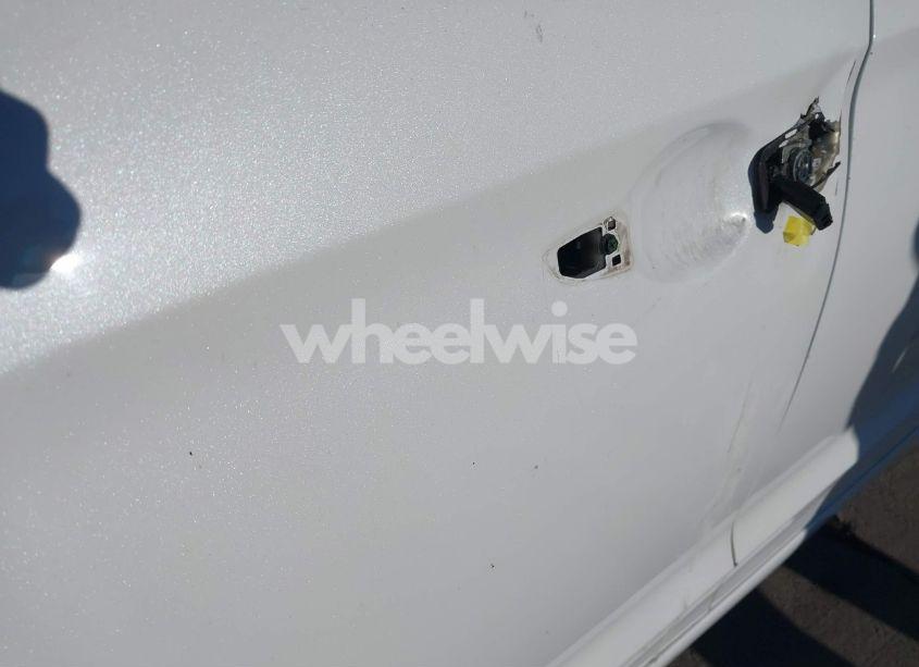 Photo 6 of 2017 Hyundai Elantra SE (VIN 5NPD84LF4HH032885)