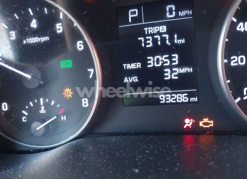 Photo 15 of 2017 Hyundai Elantra SE (VIN 5NPD84LF4HH040047)