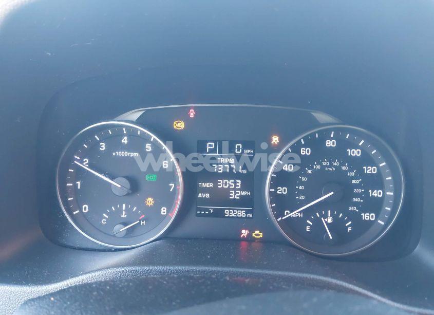 Photo 7 of 2017 Hyundai Elantra SE (VIN 5NPD84LF4HH040047)