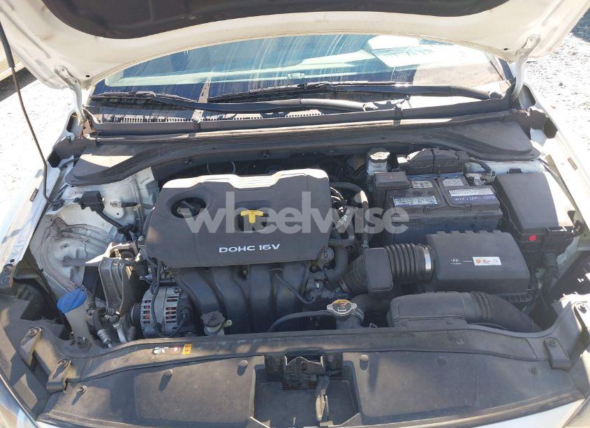 Photo 10 of 2017 Hyundai Elantra LIMITED (VIN 5NPD84LF4HH057219)