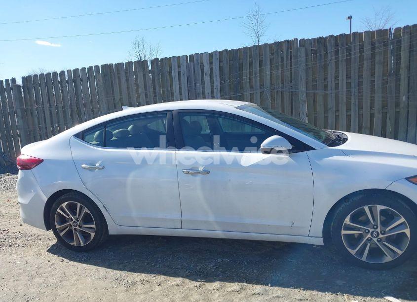 Photo 13 of 2017 Hyundai Elantra LIMITED (VIN 5NPD84LF4HH057219)