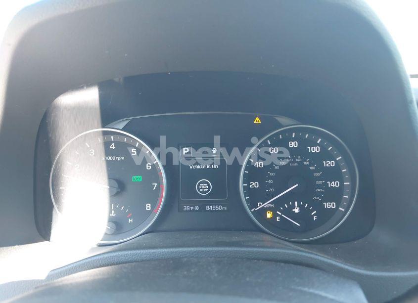 Photo 7 of 2017 Hyundai Elantra LIMITED (VIN 5NPD84LF4HH057219)