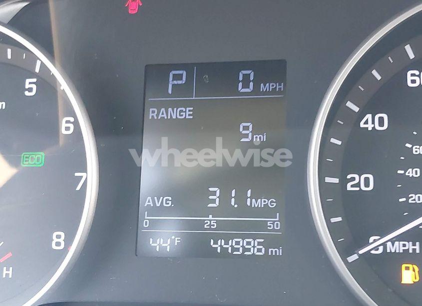 Photo 13 of 2017 Hyundai Elantra SE (VIN 5NPD84LF4HH083142)