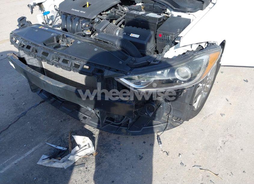 Photo 6 of 2017 Hyundai Elantra SE (VIN 5NPD84LF4HH086817)