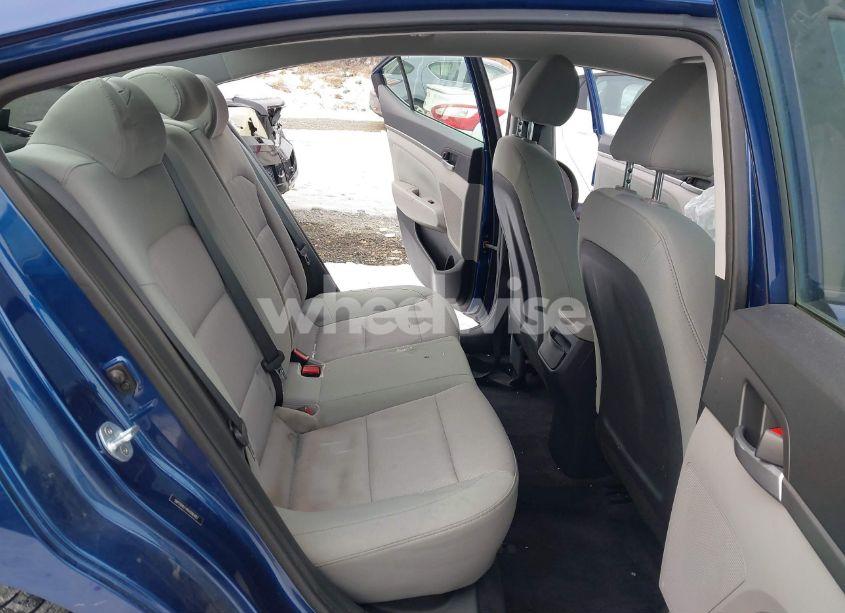 Photo 8 of 2017 Hyundai Elantra SE (VIN 5NPD84LF4HH096487)