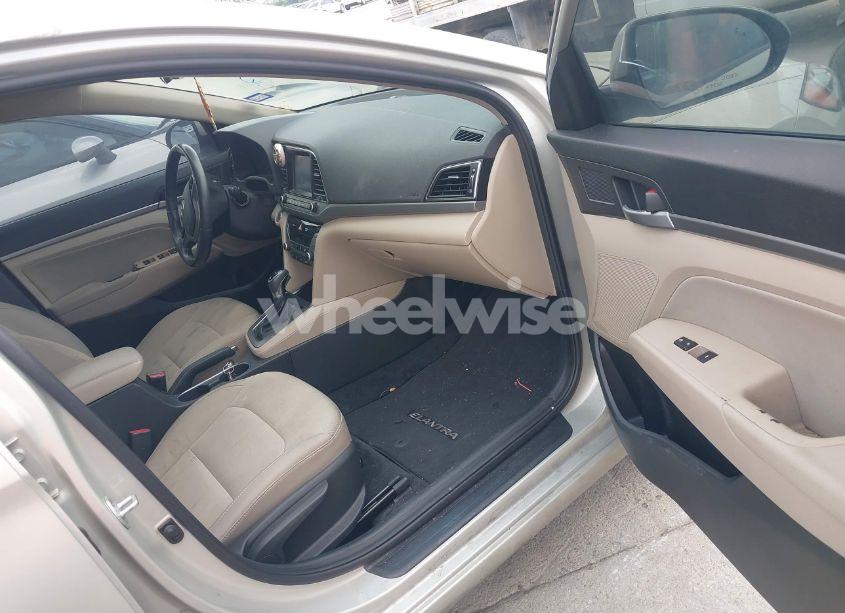 Photo 5 of 2017 Hyundai Elantra SE (VIN 5NPD84LF4HH109433)