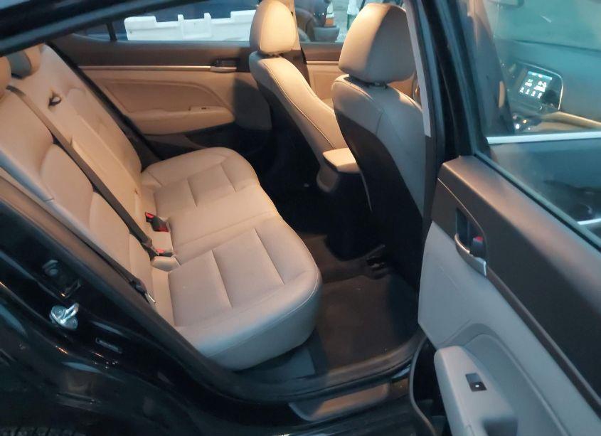 Photo 8 of 2017 Hyundai Elantra LIMITED (VIN 5NPD84LF4HH155635)