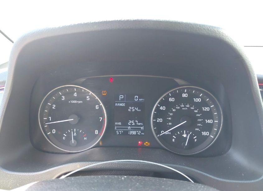 Photo 7 of 2017 Hyundai Elantra SE (VIN 5NPD84LF4HH159300)