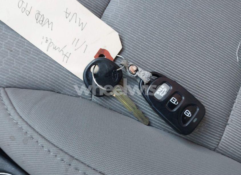 Photo 11 of 2017 Hyundai Elantra SE (VIN 5NPD84LF4HH166229)