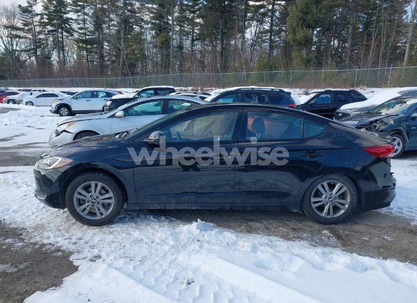 Photo 15 of 2017 Hyundai Elantra SE (VIN 5NPD84LF4HH166229)