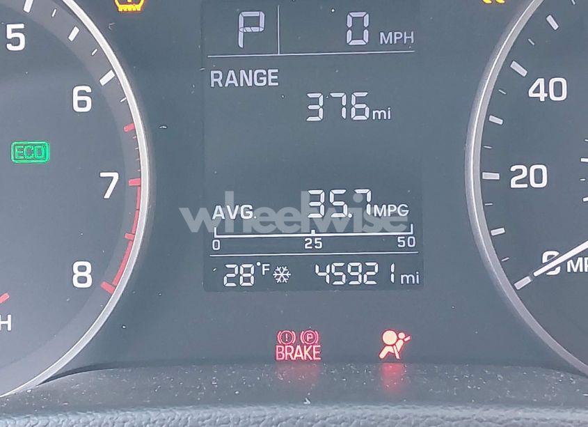 Photo 16 of 2017 Hyundai Elantra SE (VIN 5NPD84LF4HH166229)