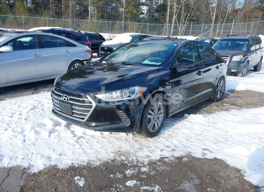 Photo 2 of 2017 Hyundai Elantra SE (VIN 5NPD84LF4HH166229)