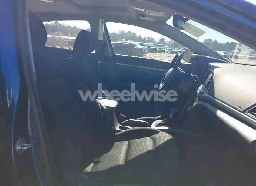 Photo 5 of 2017 Hyundai Elantra VALUE EDITION (VIN 5NPD84LF4HH177795)