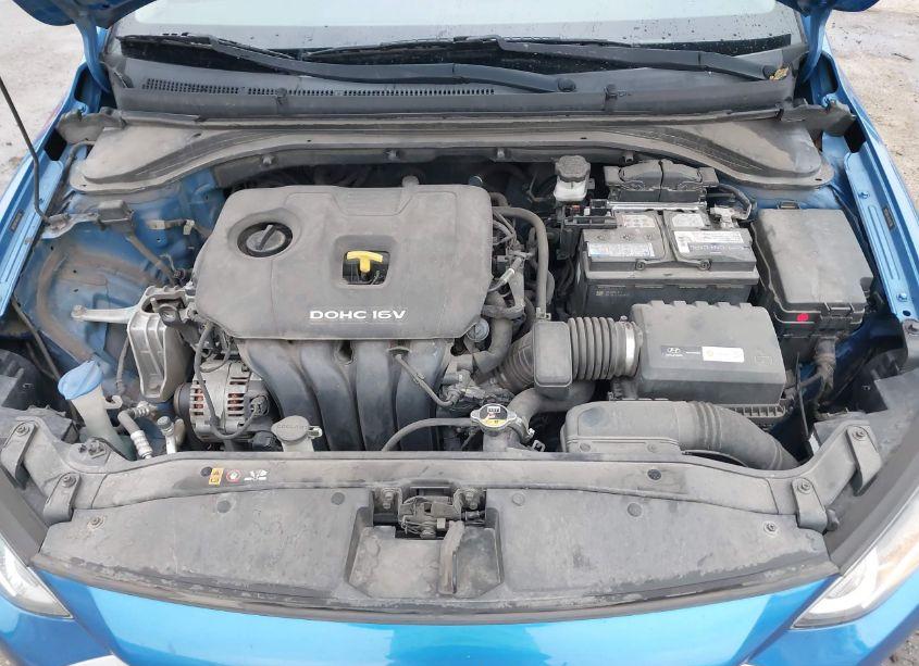 Photo 10 of 2017 Hyundai Elantra SE (VIN 5NPD84LF4HH181796)