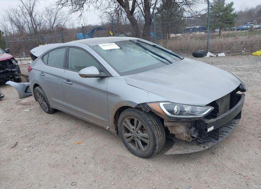 2017 Hyundai Elantra SE (VIN 5NPD84LF4HH181930) main photo