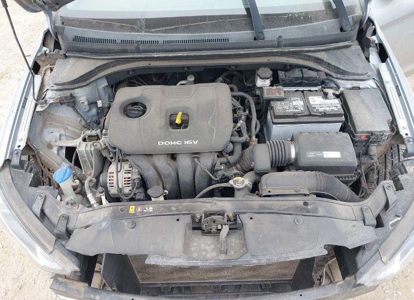 Photo 10 of 2017 Hyundai Elantra SE (VIN 5NPD84LF4HH181930)