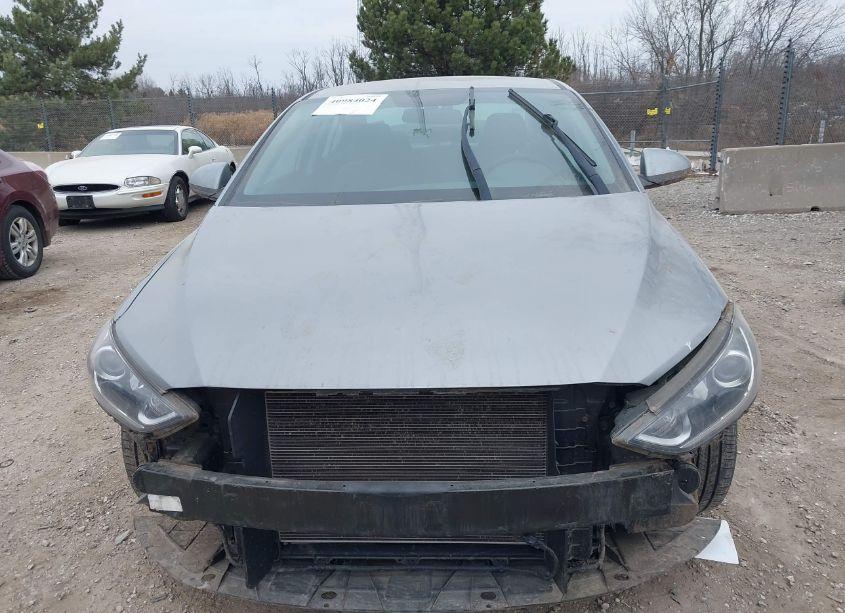 Photo 13 of 2017 Hyundai Elantra SE (VIN 5NPD84LF4HH181930)