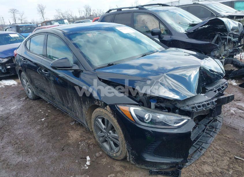 2017 Hyundai Elantra SE (VIN 5NPD84LF4HH212786) main photo