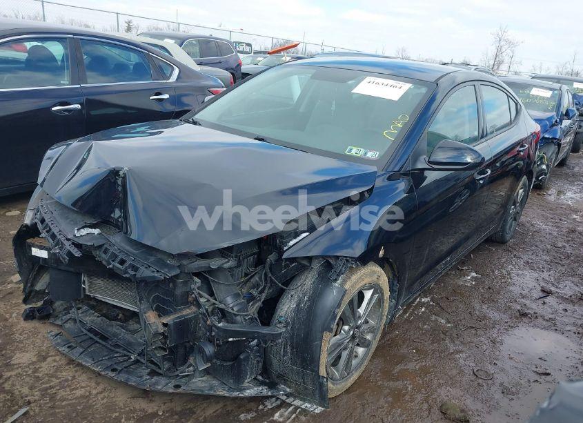 Photo 2 of 2017 Hyundai Elantra SE (VIN 5NPD84LF4HH212786)