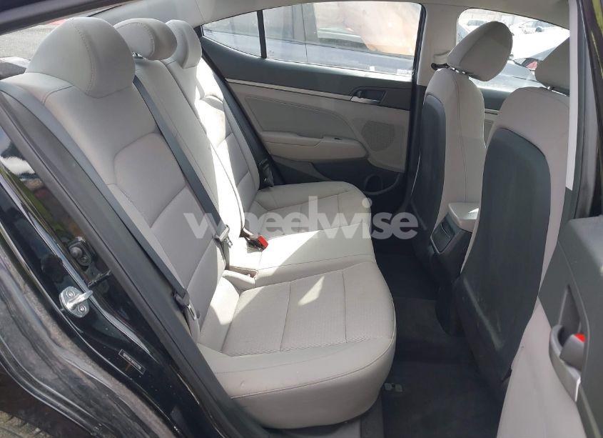 Photo 8 of 2017 Hyundai Elantra SE (VIN 5NPD84LF4HH212786)