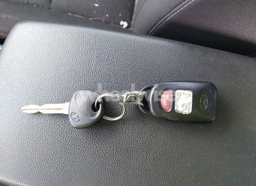 Photo 11 of 2018 Hyundai Elantra SEL (VIN 5NPD84LF4JH232218)