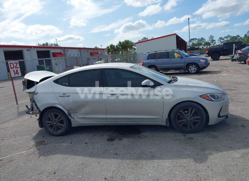 Photo 13 of 2018 Hyundai Elantra SEL (VIN 5NPD84LF4JH232218)