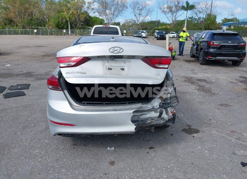 Photo 16 of 2018 Hyundai Elantra SEL (VIN 5NPD84LF4JH232218)