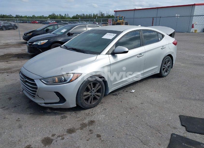 Photo 2 of 2018 Hyundai Elantra SEL (VIN 5NPD84LF4JH232218)