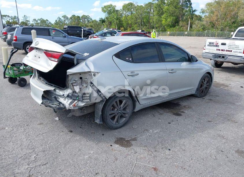Photo 4 of 2018 Hyundai Elantra SEL (VIN 5NPD84LF4JH232218)