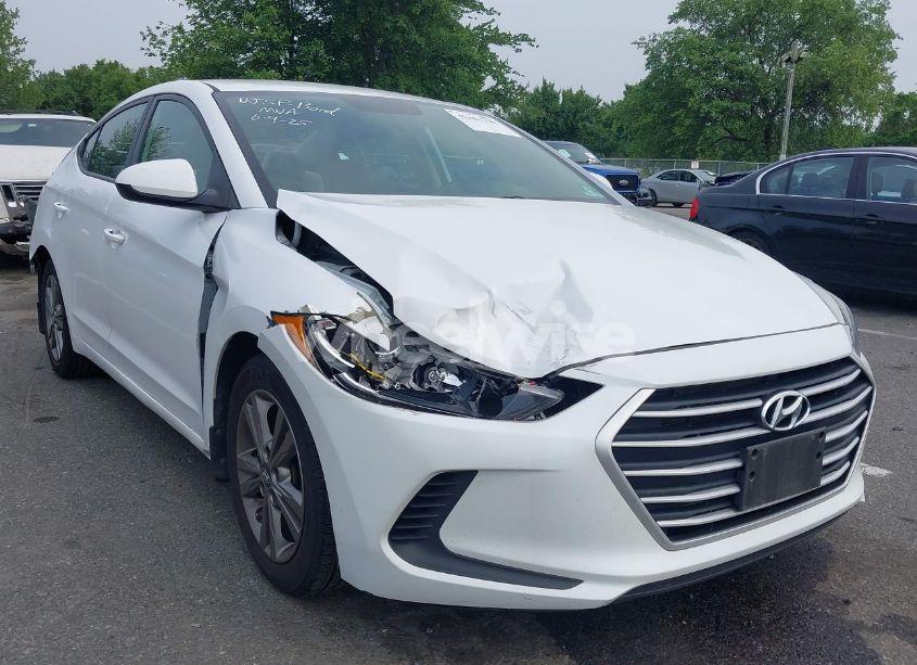 2018 Hyundai Elantra SEL (VIN 5NPD84LF4JH245440) main photo