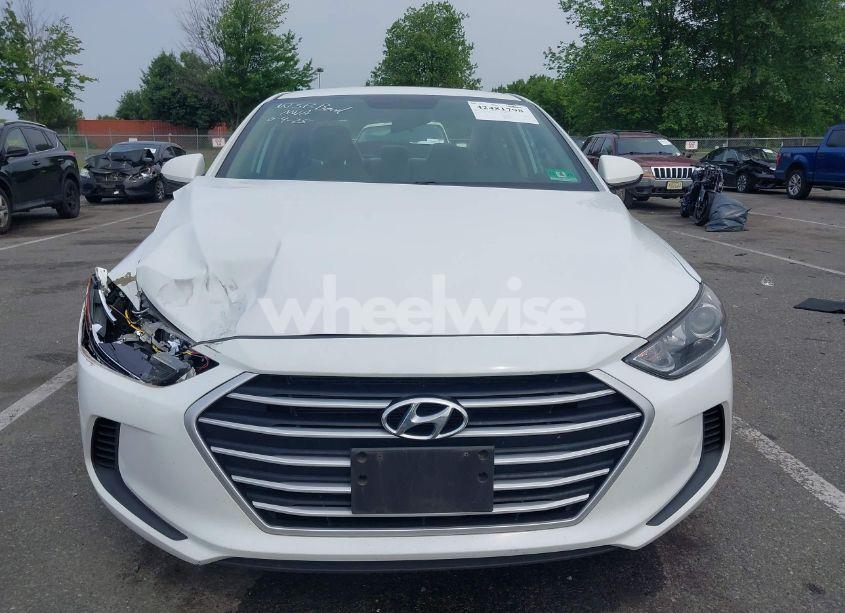 Photo 12 of 2018 Hyundai Elantra SEL (VIN 5NPD84LF4JH245440)