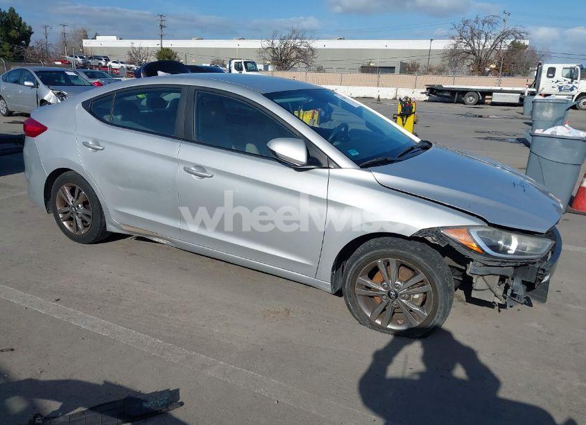 2018 Hyundai Elantra SEL (VIN 5NPD84LF4JH245941) main photo