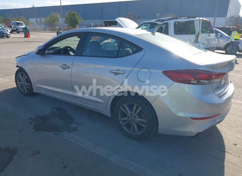 Photo 3 of 2018 Hyundai Elantra SEL (VIN 5NPD84LF4JH245941)