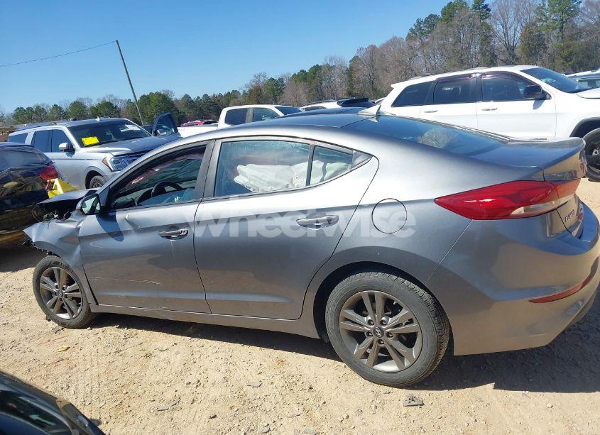 Photo 14 of 2018 Hyundai Elantra SEL (VIN 5NPD84LF4JH252520)
