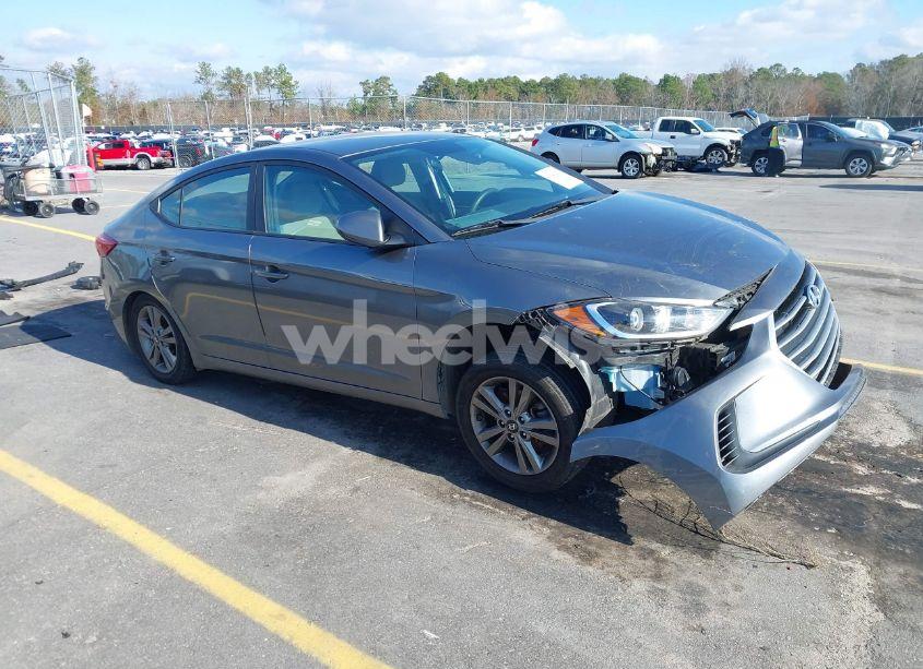 2018 Hyundai Elantra SEL (VIN 5NPD84LF4JH256518) main photo