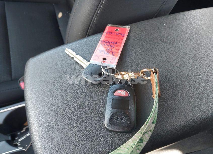 Photo 11 of 2018 Hyundai Elantra SEL (VIN 5NPD84LF4JH267020)