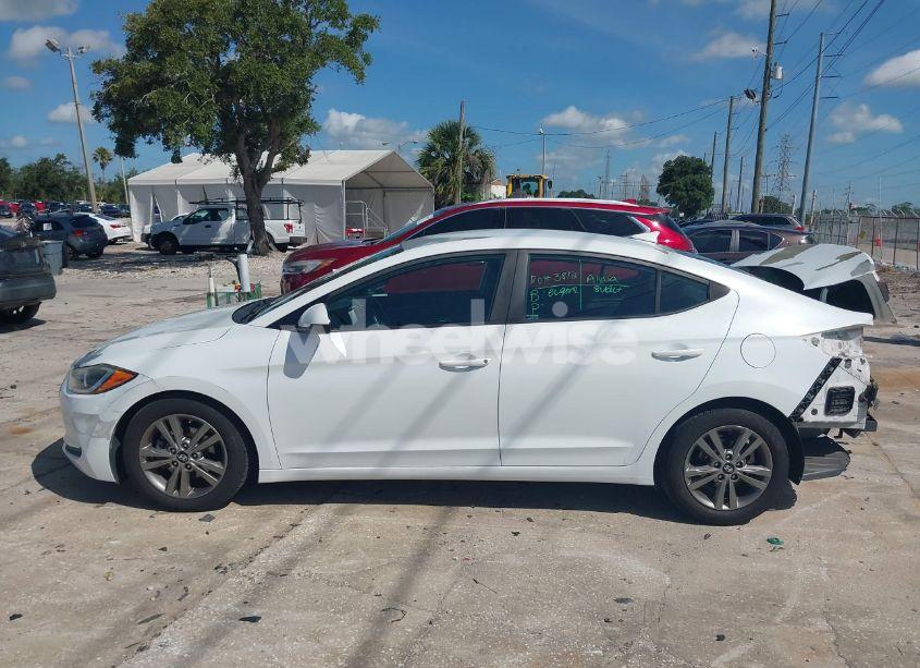 Photo 15 of 2018 Hyundai Elantra SEL (VIN 5NPD84LF4JH267020)