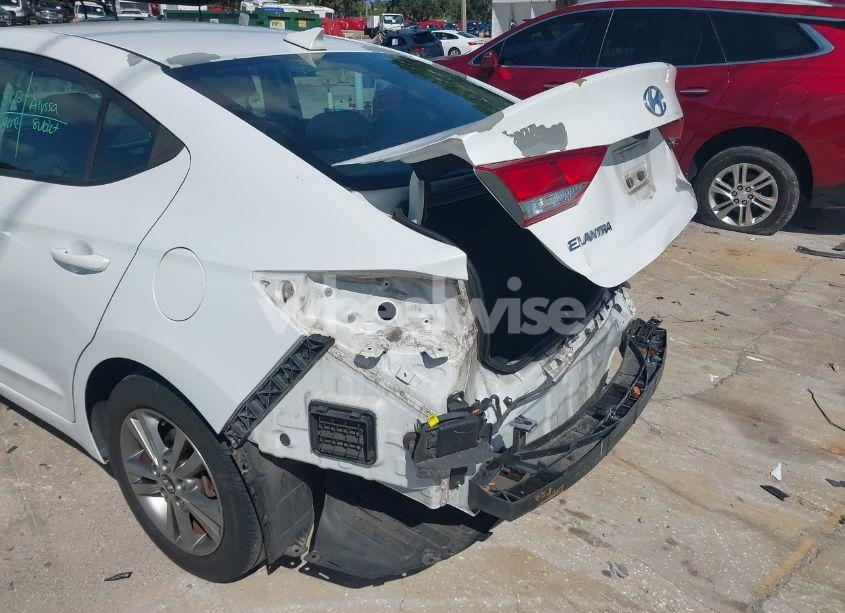 Photo 18 of 2018 Hyundai Elantra SEL (VIN 5NPD84LF4JH267020)