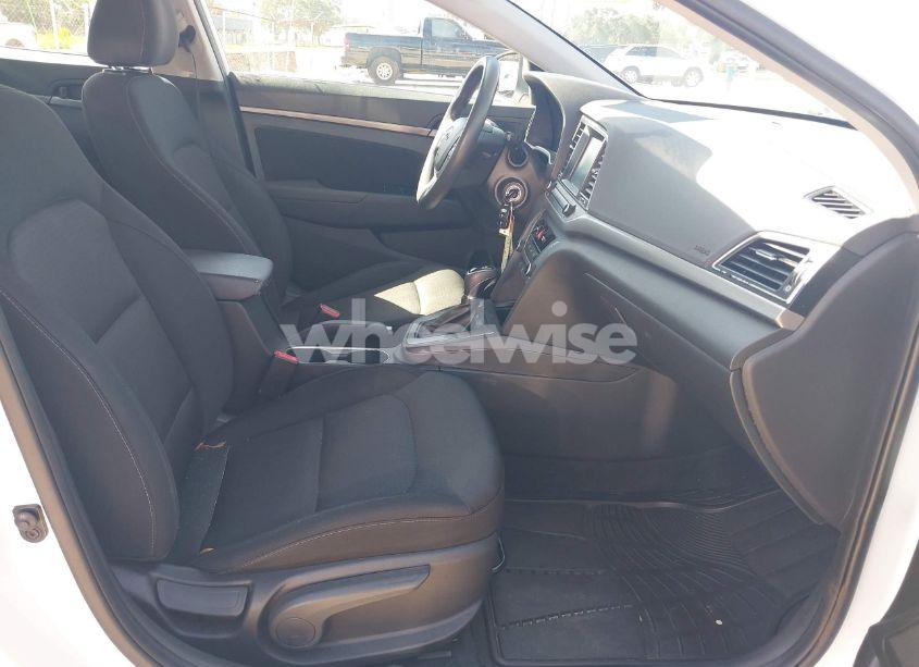 Photo 5 of 2018 Hyundai Elantra SEL (VIN 5NPD84LF4JH267020)