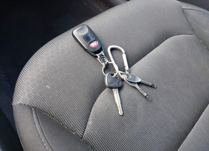 Photo 11 of 2018 Hyundai Elantra SEL (VIN 5NPD84LF4JH276882)