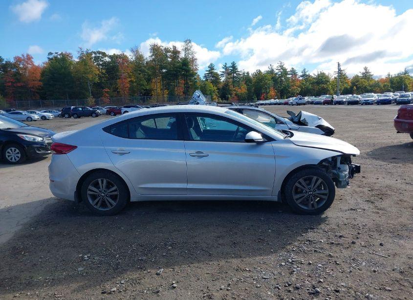 Photo 13 of 2018 Hyundai Elantra SEL (VIN 5NPD84LF4JH276882)