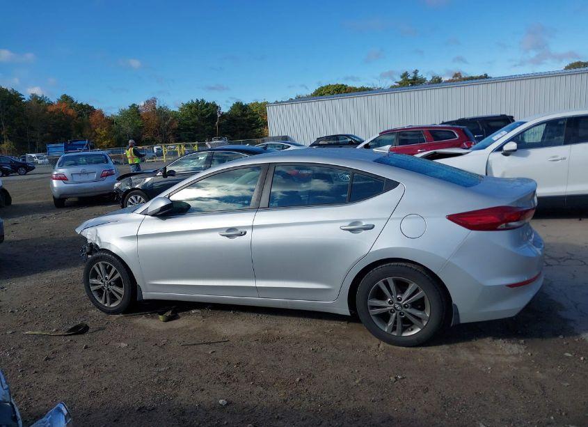 Photo 14 of 2018 Hyundai Elantra SEL (VIN 5NPD84LF4JH276882)