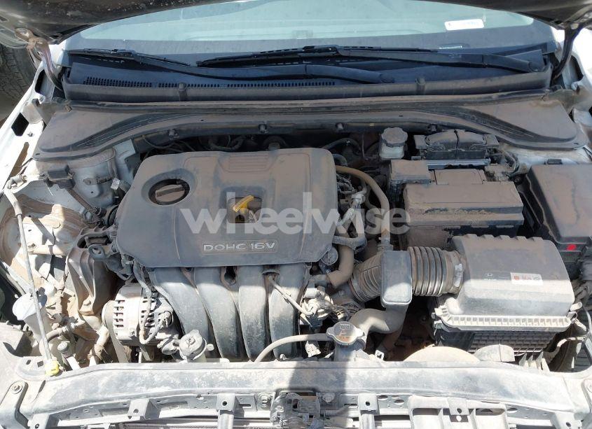 Photo 10 of 2018 Hyundai Elantra SEL (VIN 5NPD84LF4JH289406)