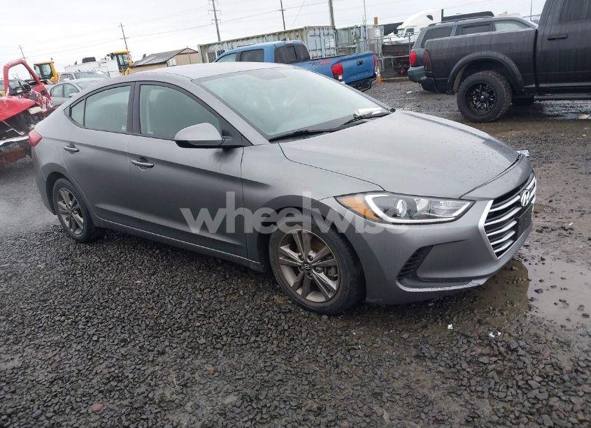 2018 Hyundai Elantra SEL (VIN 5NPD84LF4JH292709) main photo