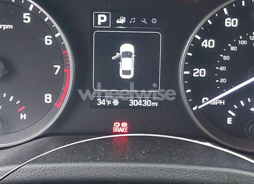 Photo 15 of 2018 Hyundai Elantra SEL (VIN 5NPD84LF4JH292709)