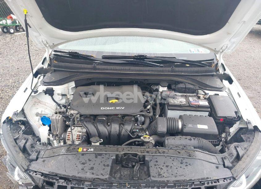 Photo 10 of 2018 Hyundai Elantra SEL (VIN 5NPD84LF4JH302137)