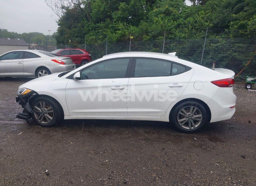 Photo 14 of 2018 Hyundai Elantra SEL (VIN 5NPD84LF4JH302137)