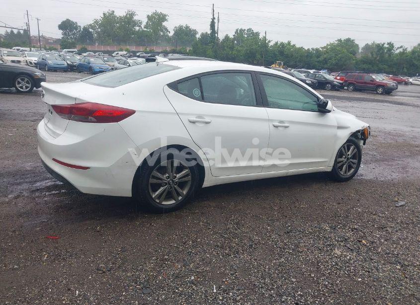 Photo 4 of 2018 Hyundai Elantra SEL (VIN 5NPD84LF4JH302137)